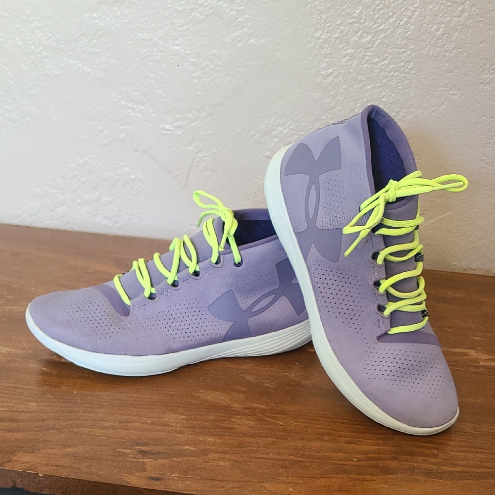 Under Armour Women's Gray & Neon Lace Up Sneaker